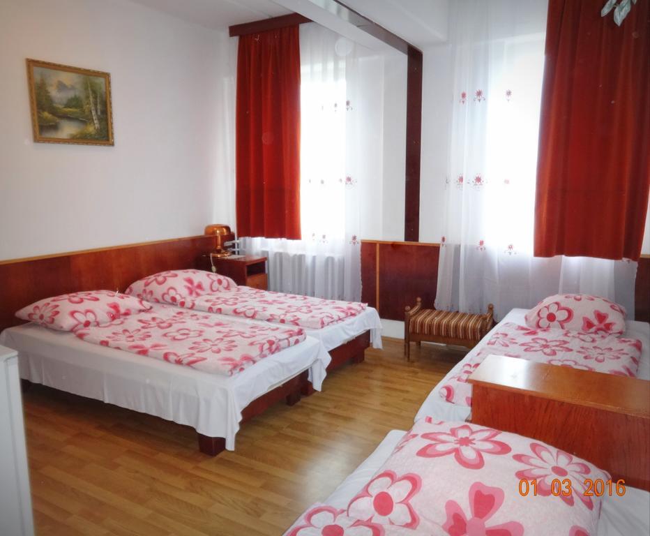 Hostel Botax *